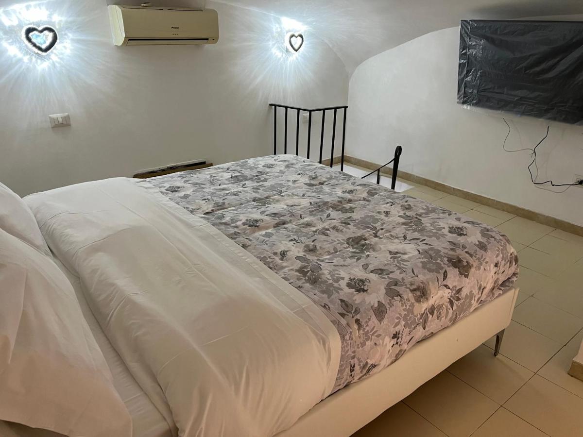 Petite Suite Napels Buitenkant foto