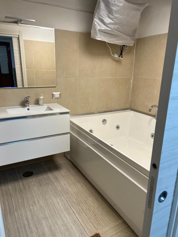 Petite Suite Napels Buitenkant foto
