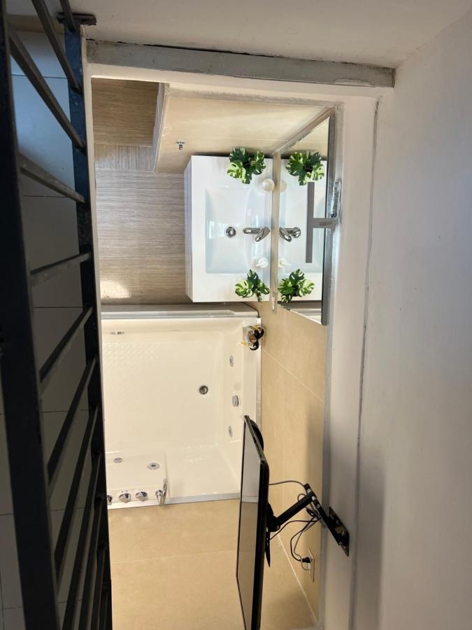 Petite Suite Napels Buitenkant foto