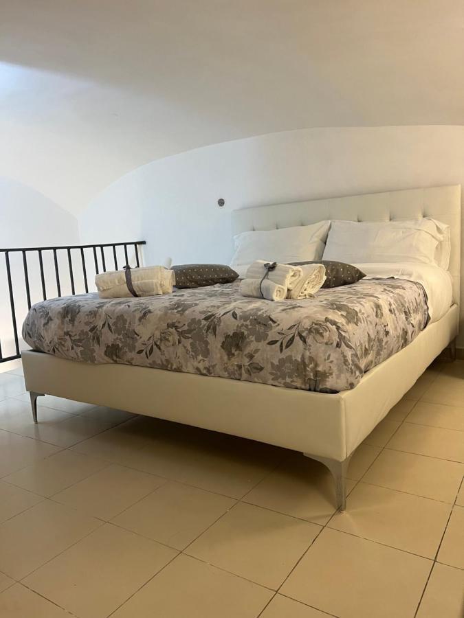 Petite Suite Napels Buitenkant foto