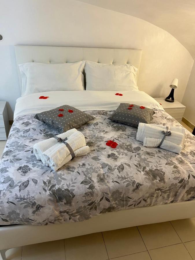 Petite Suite Napels Buitenkant foto