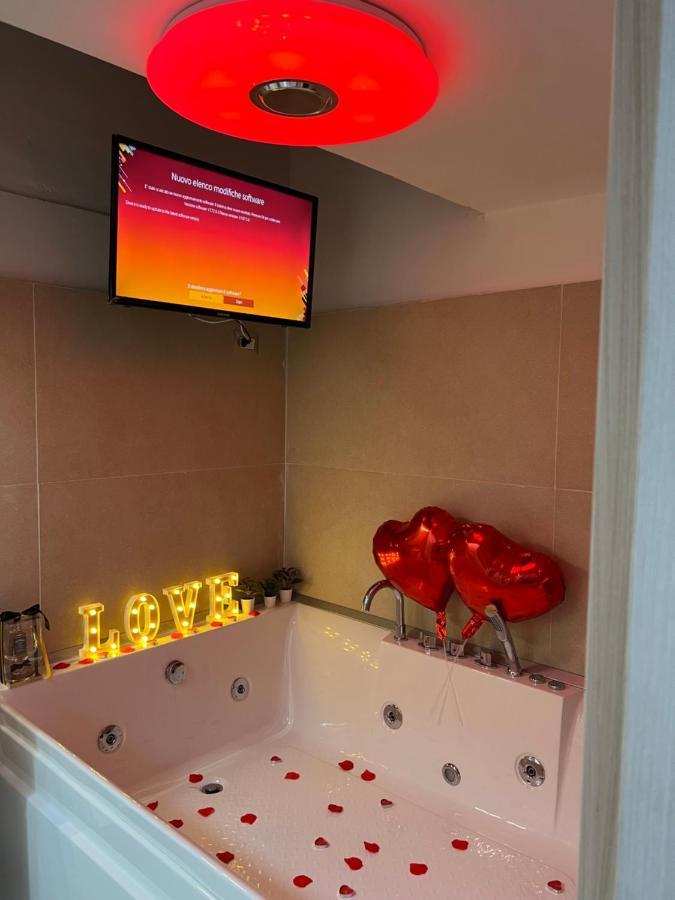 Petite Suite Napels Buitenkant foto